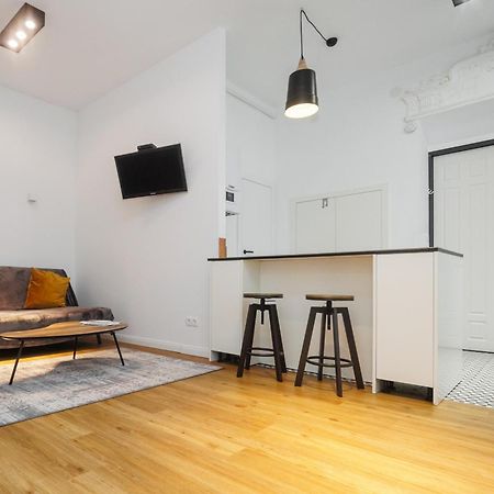 Well Located Cozy Place Львов Экстерьер фото